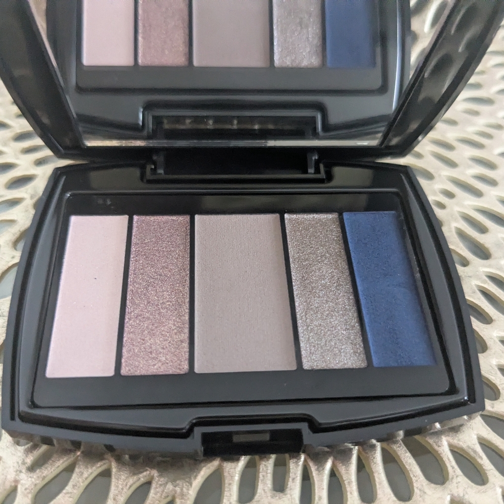 Lancome - Picture 2 of 6
